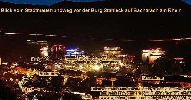 Rheinschifffahrt Mittelrhein-Lichter zum Feuerwerk bei der Weinfest-Sommernacht in Bacharach am Rhein.